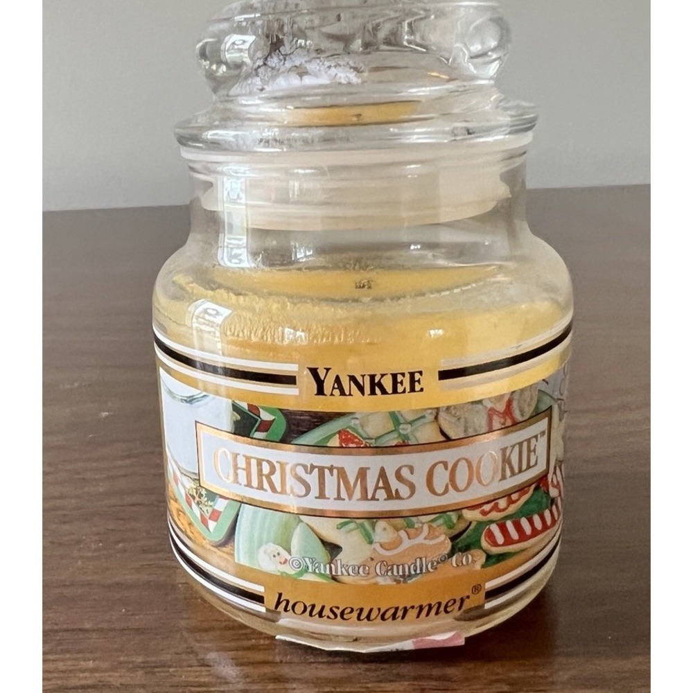Yankee Candle Christmas Cookie Scented 3.7 oz Jar Candle Housewarmer Black Band